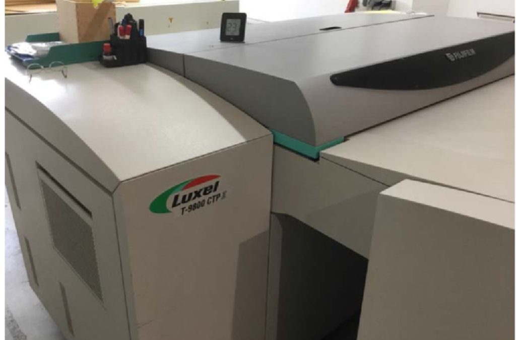 thumbnail of Luxel T9800