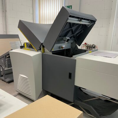 Magnus 400 MCU Y/M: 10/2010
